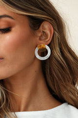 Endearing Marbled Square Circle Earrings Beige